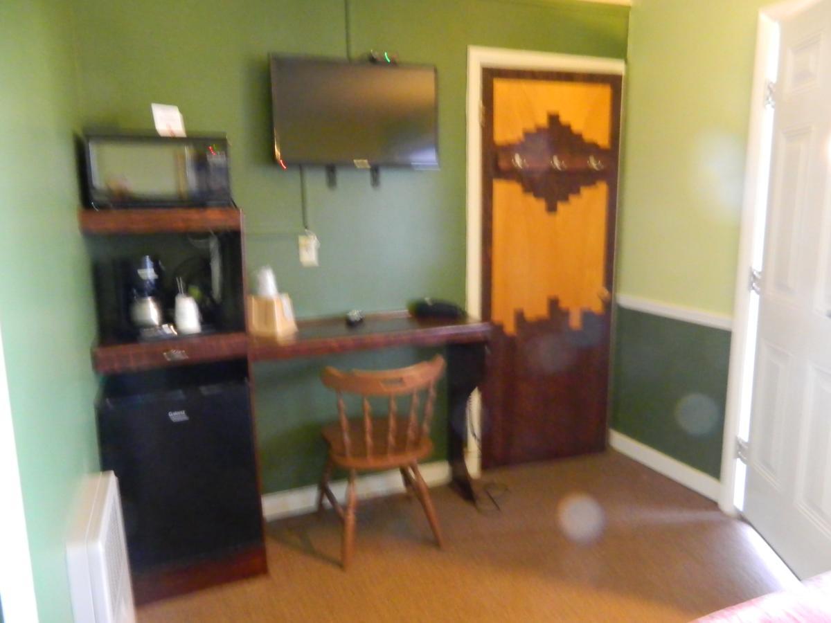 Country Motor Inn Livingston Exterior foto
