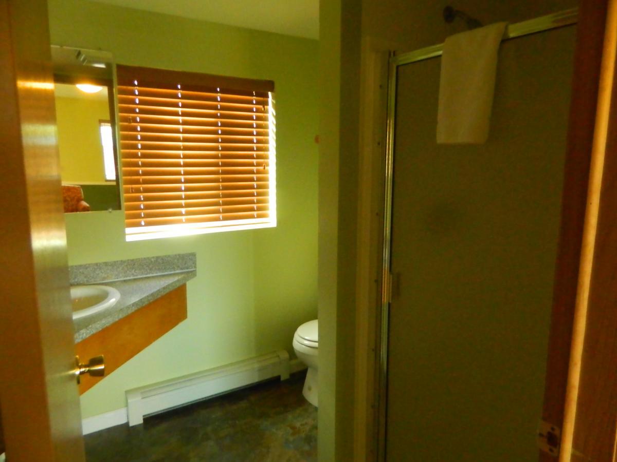 Country Motor Inn Livingston Exterior foto