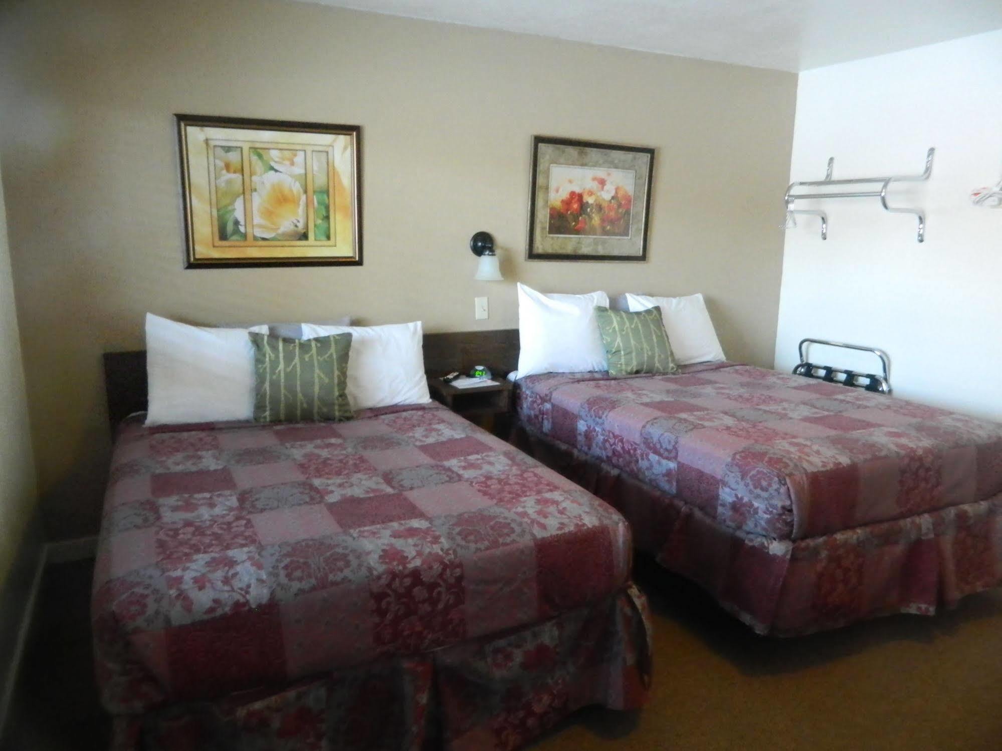 Country Motor Inn Livingston Exterior foto