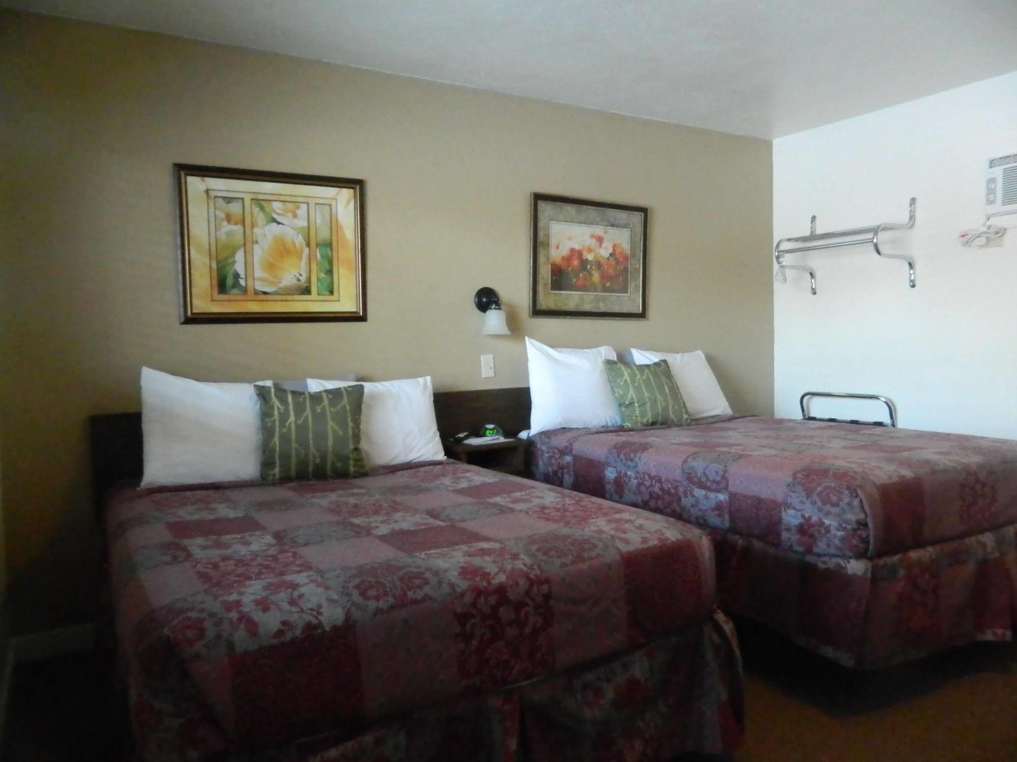 Country Motor Inn Livingston Exterior foto